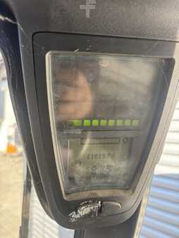 Dieselový VZV 2011  Linde H18D Triplex (31)