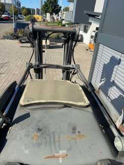 Dieselový VZV 2011  Linde H18D Triplex (6)