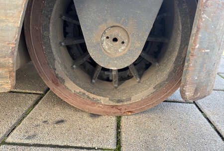 4 vejs reachtruck  Jungheinrich ETV-Q25 (14)