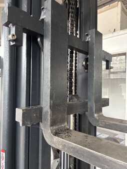 Chariots à mât rétractable 2018  Still FM-X 10 (13)