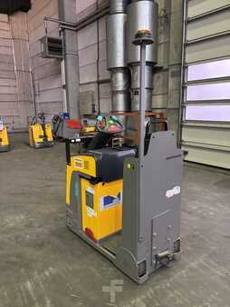 Schlepper 2018  Jungheinrich EZS 130 (2)