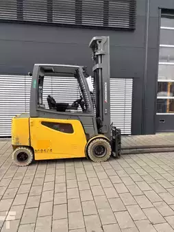 Elektromos 4 kerekű 2016  Jungheinrich EFG S 30- 650 DZ (15)