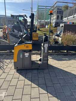 Schlepper 2019  Jungheinrich EZS130 Li-Ion (2)