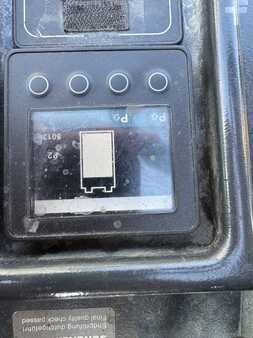 Schlepper 2019  Jungheinrich EZS130 Li-Ion (6)