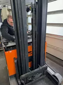 Carretilla retráctil 2015  Still FM-X 14 (14)