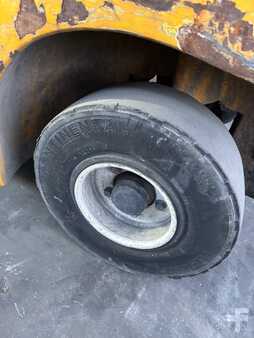 Treibgasstapler  Jungheinrich TFG 425 S (13)