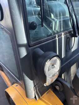 Treibgasstapler  Jungheinrich TFG 425 S (18)