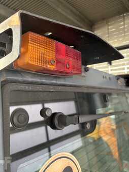 Treibgasstapler  Jungheinrich TFG 425 S (9)