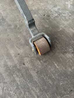 Schaarpalletwagens 2021  Jungheinrich AMX10e (9)