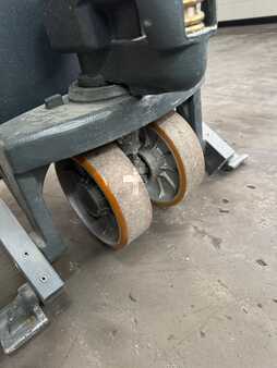 Schaarpalletwagens 2021  Jungheinrich AMX10e (8)