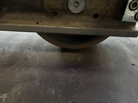 Tolóoszlopos targonca 2018  Jungheinrich ETV 214 (13)