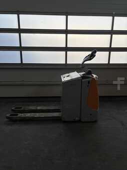 Nízkozdvižný vozík 2013  Still EXU-SF20 silver refurbished Still Still EXU-SF20 (1)