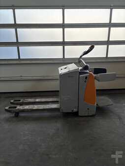 Nízkozdvižný vozík 2013  Still EXU-SF20 silver refurbished Still Still EXU-SF20 (3)