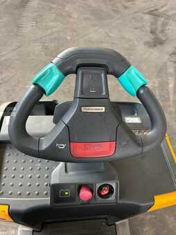 Horizontális komissiózó 2016  Jungheinrich ECE 225 (9)