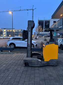 4 vejs reachtruck 2017  Jungheinrich ETV-Q 25 neue Batterie (2)