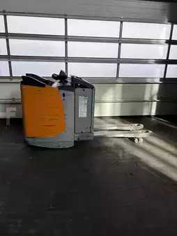 Transpaleta eléctrica 2019  Still EXU-S22 (4)