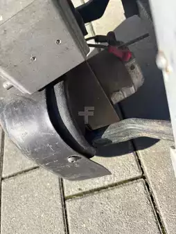 Transpaleta eléctrica 2023  Still ECH12C (9)