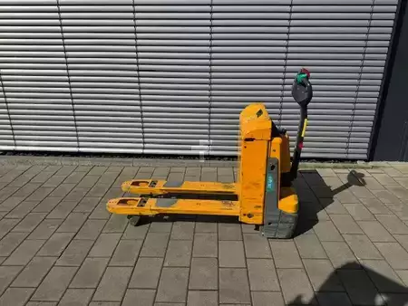 Elektrische palletwagens 2019  Jungheinrich EJE 116 (1)