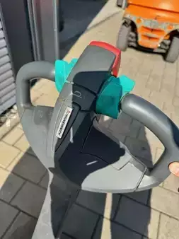 Transpallet elettrici 2017  Jungheinrich EJE 220 (7)