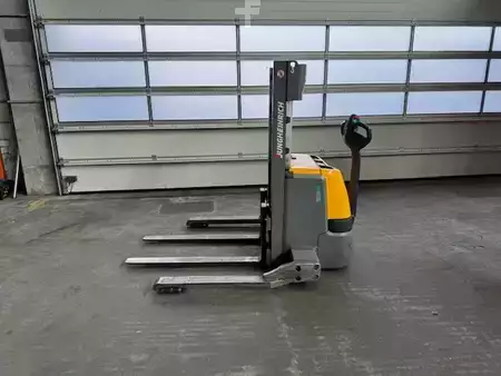 Apilador eléctrico 2019  Jungheinrich EJC B 12 (1)