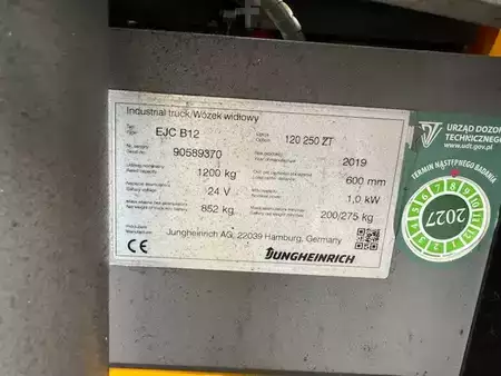 Apilador eléctrico 2019  Jungheinrich EJC B 12 (3)