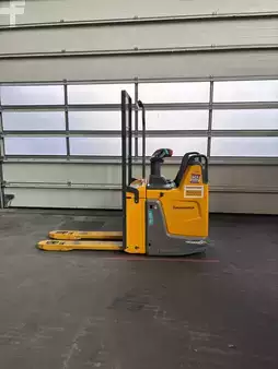 Nízkozdvižný vozík 2018  Jungheinrich ERE 120 (3)