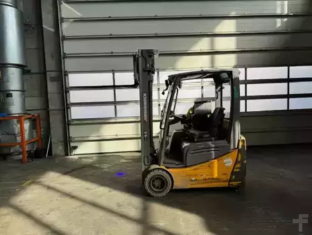 3-wiel elektrische heftrucks 2019  Jungheinrich EFG 218K (2)
