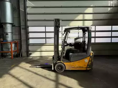 3-wiel elektrische heftrucks 2019  Jungheinrich EFG 218K (1)
