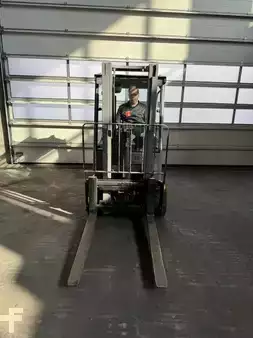 3-wiel elektrische heftrucks 2020  Jungheinrich EFG 220 (6)