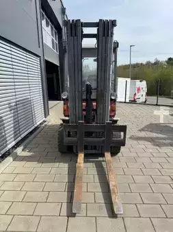 Gas gaffeltruck 2002  BT CBG 2.5 (5)