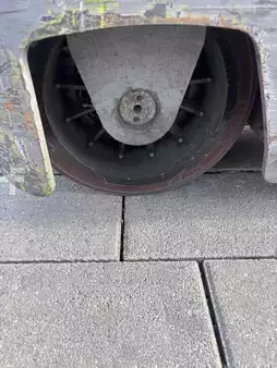 Négyutas tolóoszlopos targonca 2014  Jungheinrich ETV Q 20 (19)