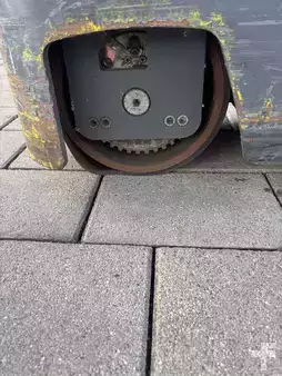 Négyutas tolóoszlopos targonca 2014  Jungheinrich ETV Q 20 (16)