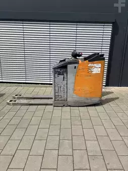 Transpaleta eléctrica 2019  Still EXUS22 (1)