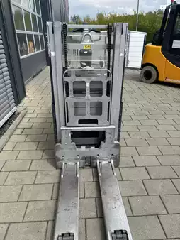 Stacker pedestre 2022  Still EXDSF20 (8)