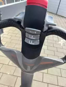 Transpaleta eléctrica 2020  Still EXU20 Li-Ion (3)