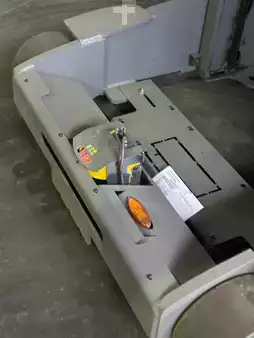 Smalgangstruck  Jungheinrich EKX 410 Schienengeführt mit PSA (8)