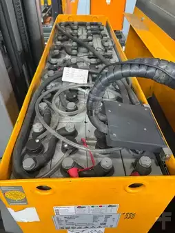 Schubmaststapler  Jungheinrich ETV C16 (1)