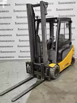 Elektro 4 Rad 2020  Jungheinrich EFG 318k (1)