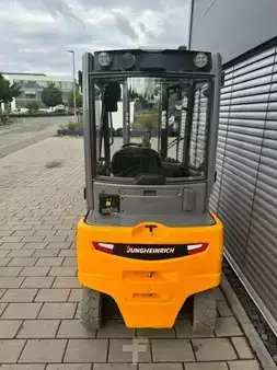 Electric - 4 wheels 2020  Jungheinrich EFG 318 Li-Ion (6)