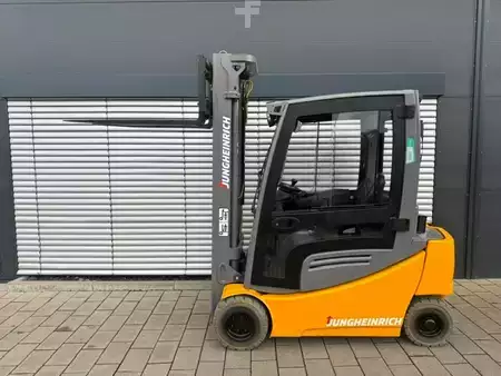 Electric - 4 wheels 2020  Jungheinrich EFG 318 Li-Ion (2)