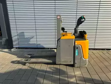 Magasemelésű béka 2018  Jungheinrich ERD 220 (2)