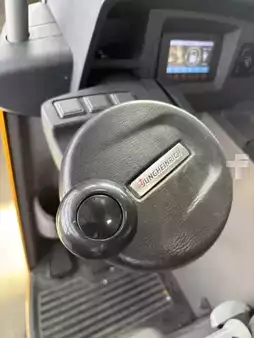 Schubmaststapler  Jungheinrich ETV 214 (21)