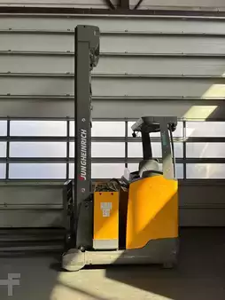 Schubmaststapler  Jungheinrich ETV 214 (5)