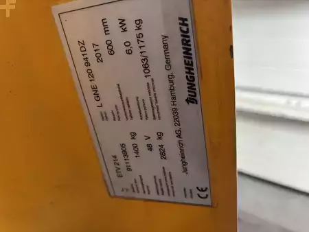 Schubmaststapler  Jungheinrich ETV 214 (19)