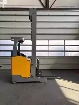Schubmaststapler  Jungheinrich ETV 214 (7)