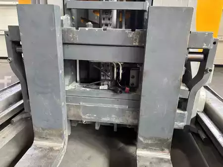 Schubmaststapler  Jungheinrich ETV 320 (10)