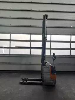 Pallet Stackers 2014  Still EXV 10 (2)