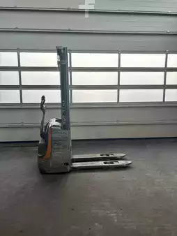 Pallet Stackers 2014  Still EXV 10 (4)