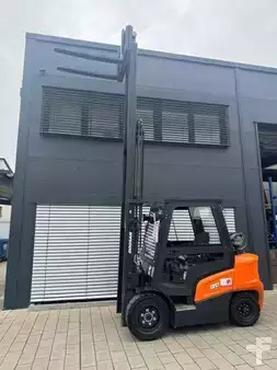 Treibgasstapler 2022  Doosan G30NXP-MG (3)