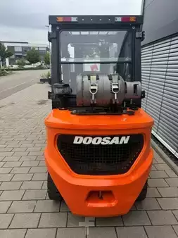 Treibgasstapler 2022  Doosan G30NXP-MG (9)